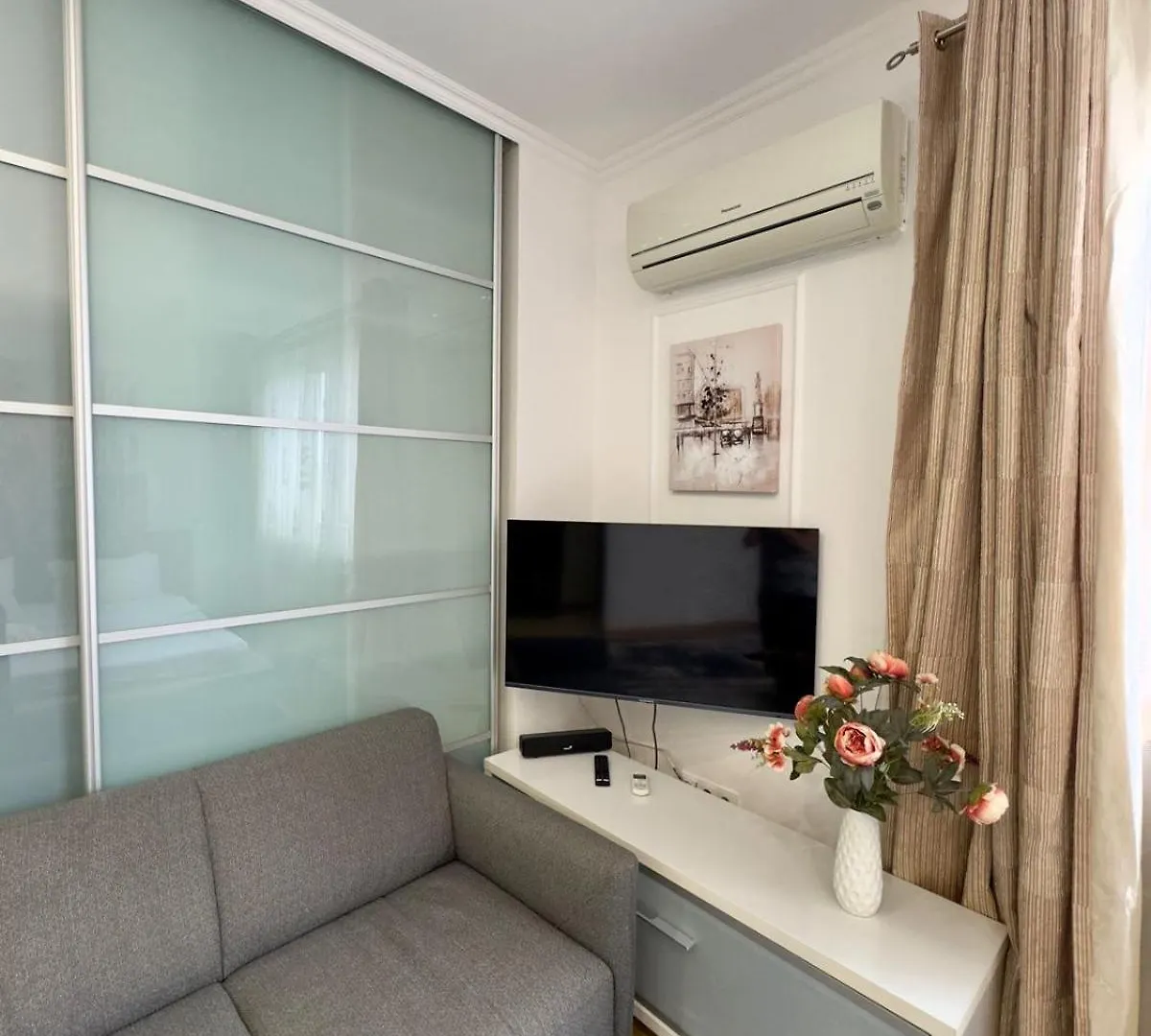 Шикарная Квартира В Жк Mega Towers Около Трц Мега Алма-Ата Almaty Apartment