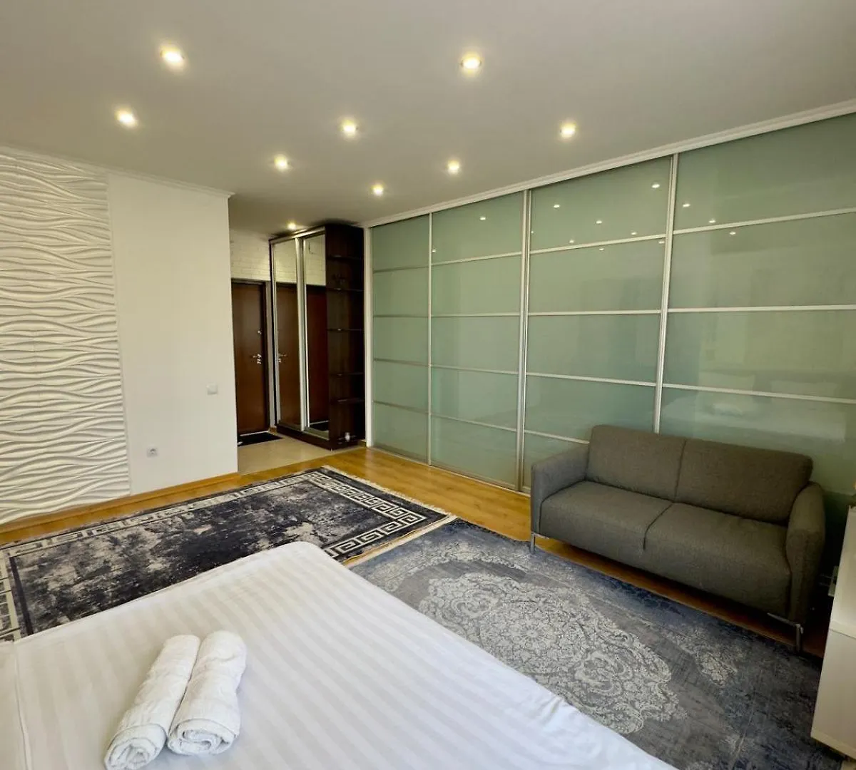 Apartment Шикарная Квартира В Жк Mega Towers Около Трц Мега Алма-Ата Almaty